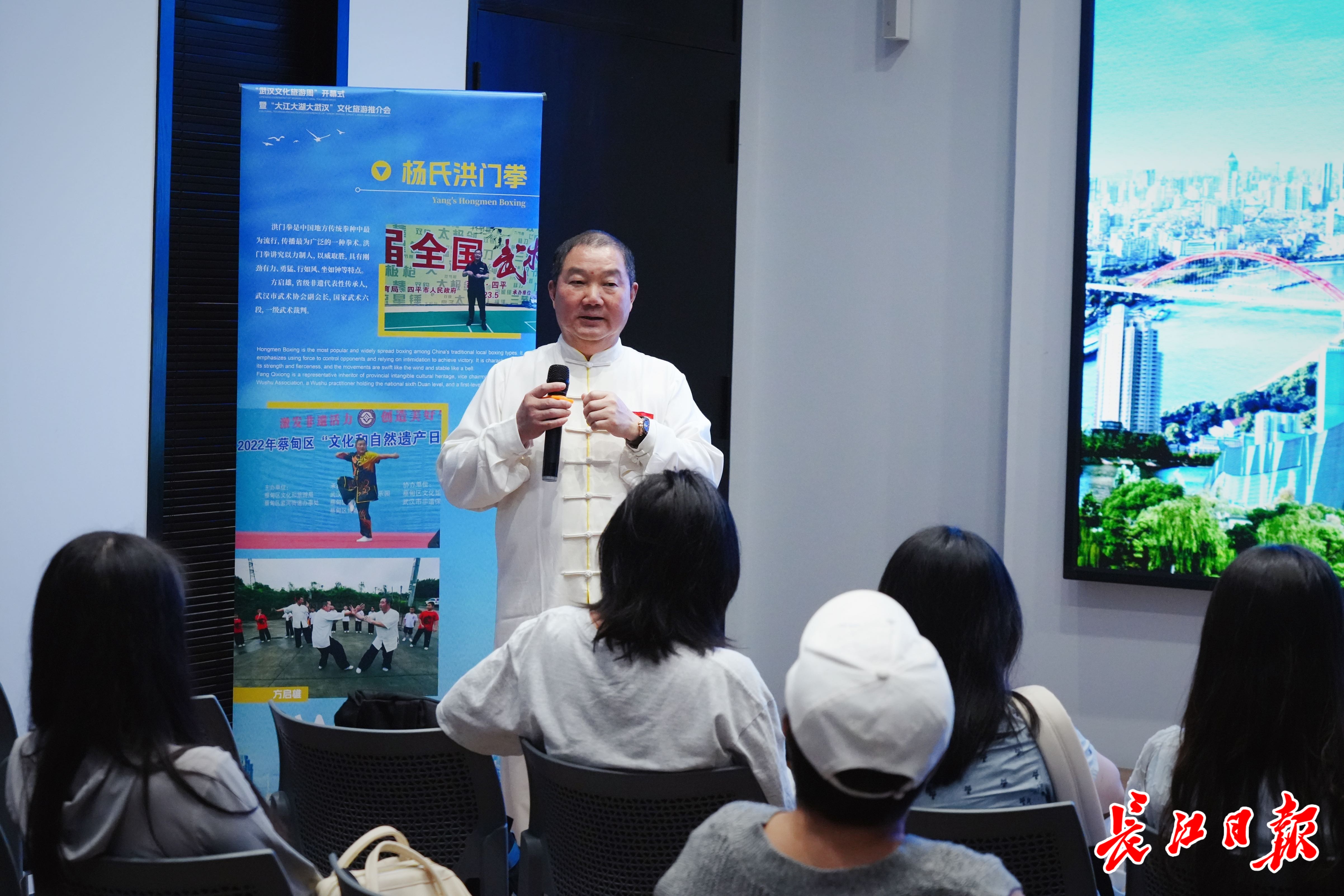 世界速读：汉绣、汉剧、洪门拳展示掌声不断，马来西亚民众力赞汉派非遗技艺