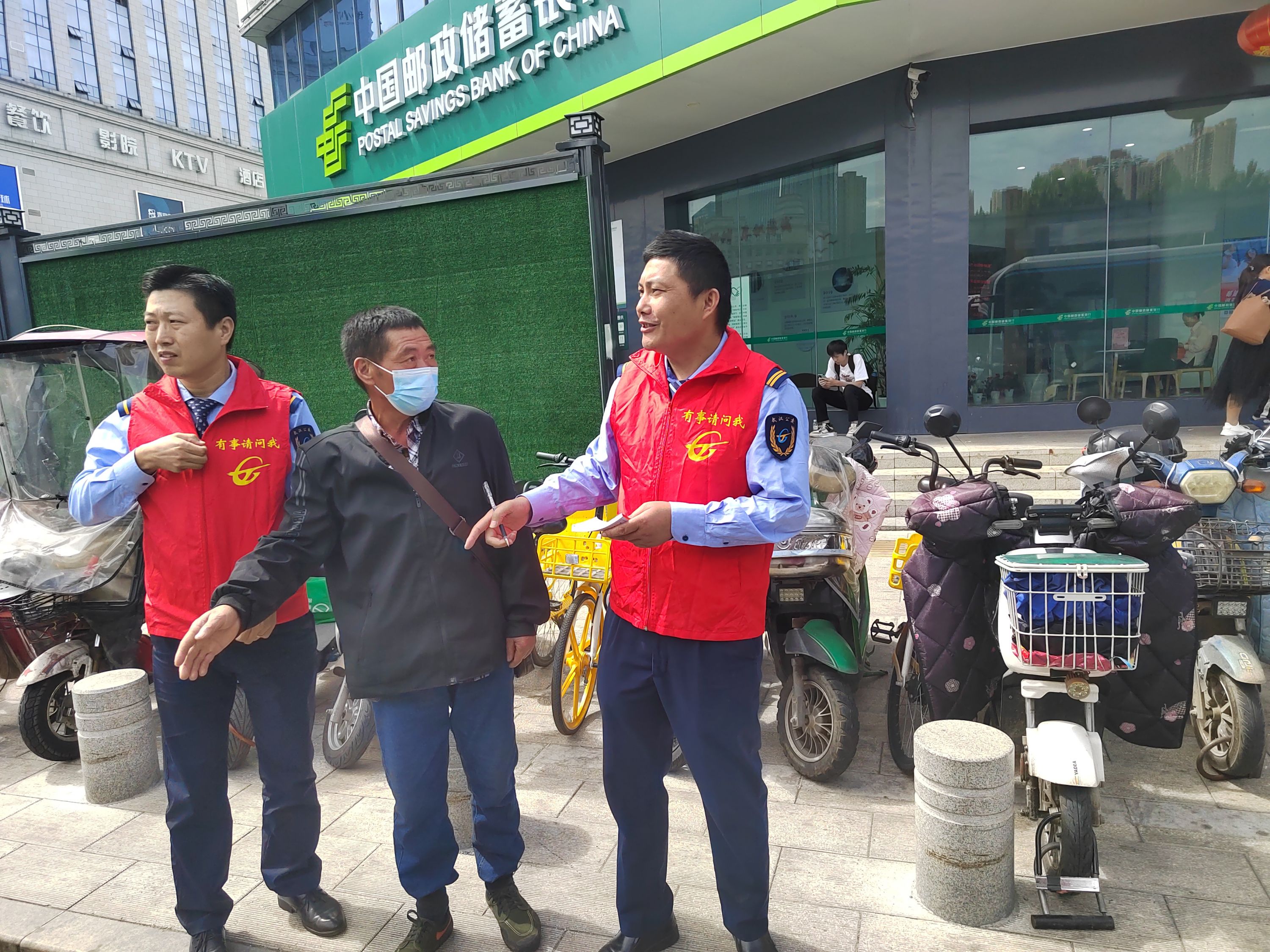 “武网”定制公交专线开通，增开景区到地铁站的区间车