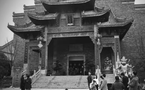 陈先炳:魂牵梦绕家乡情