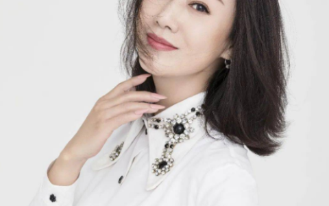 执着追求演唱艺术的歌唱家王丹萍